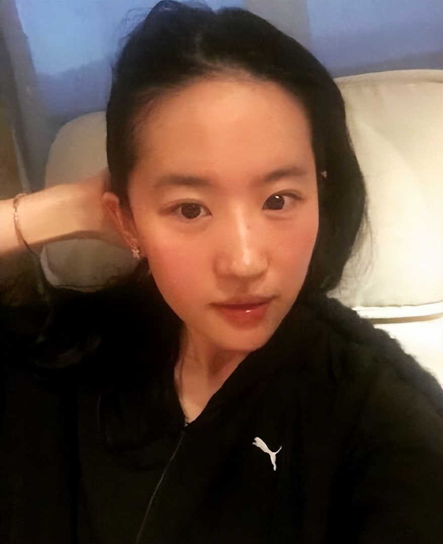 刘亦菲：在荧幕之外的她_刘亦菲cut_刘亦菲荧幕之外的剧