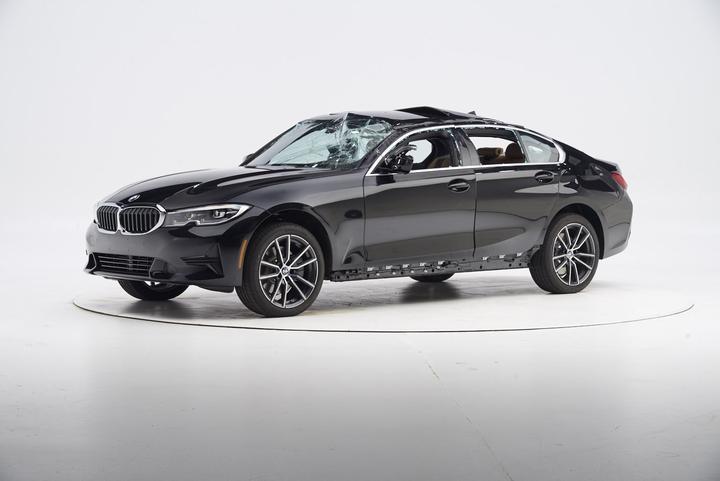 全新BMW X1在安全测试中获得全优成绩_全新BMW X1在安全测试中获得全优成绩_全优的优异成绩