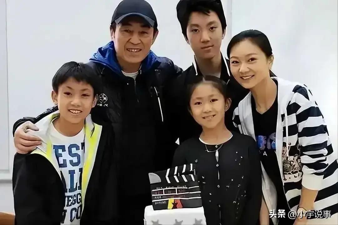 巩俐的作品形象_巩俐素材_巩俐的艺术表达与创作灵感