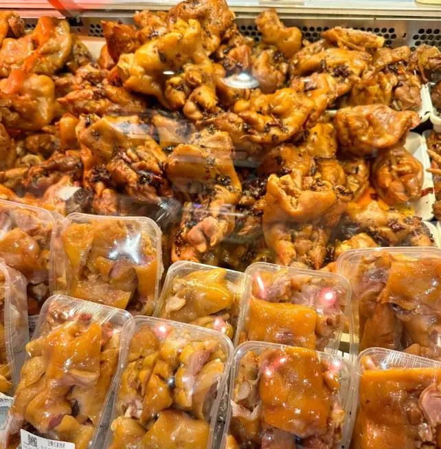 胖东来生鲜区_胖东来如何确保食品新鲜与健康？_胖东来鲜味厨房