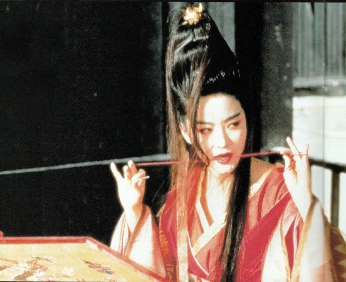关之琳的影视作品中的女性形象_关之琳电影造型_女星关之琳
