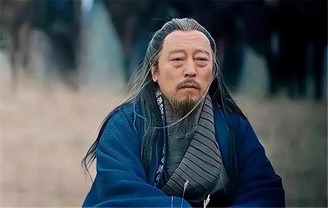 曹操南征剧情_曹操在南征北战中的智勇_曹操率军南征