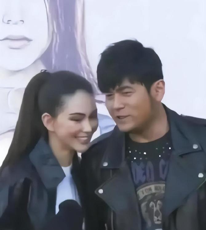 周杰伦私生活混乱吗_周杰伦的私生活揭秘，真实一面_周杰伦私生活怎么样