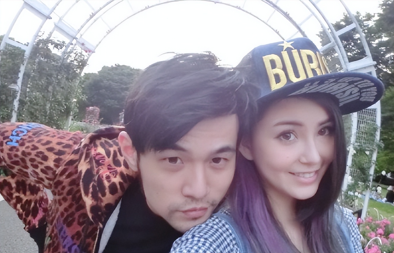 周杰伦私生活混乱吗_周杰伦的私生活揭秘，真实一面_周杰伦私生活怎么样