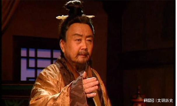 三国志曹操贾诩搭配_贾诩的忠诚与对曹操的支持_三国志战略版贾诩曹操钟会