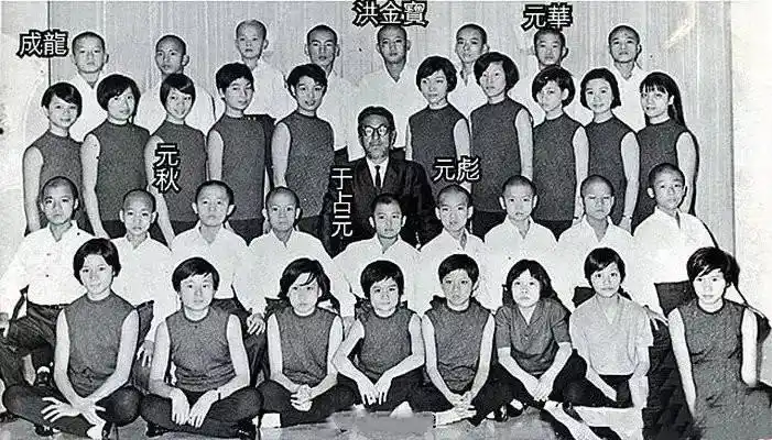 洪金宝：武侠电影的经典大师_武侠电影大师洪金宝经典视频_洪金宝指导的武侠电影