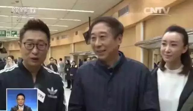 陈奕迅在新节目中的表现，备受关注_陈奕迅准备中_播放陈奕迅的节目