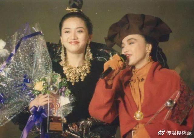 王菲颁奖典礼说的话_王菲近期参与的合作专辑将在音乐颁奖典礼上亮相_王菲颁奖典礼霸气发言