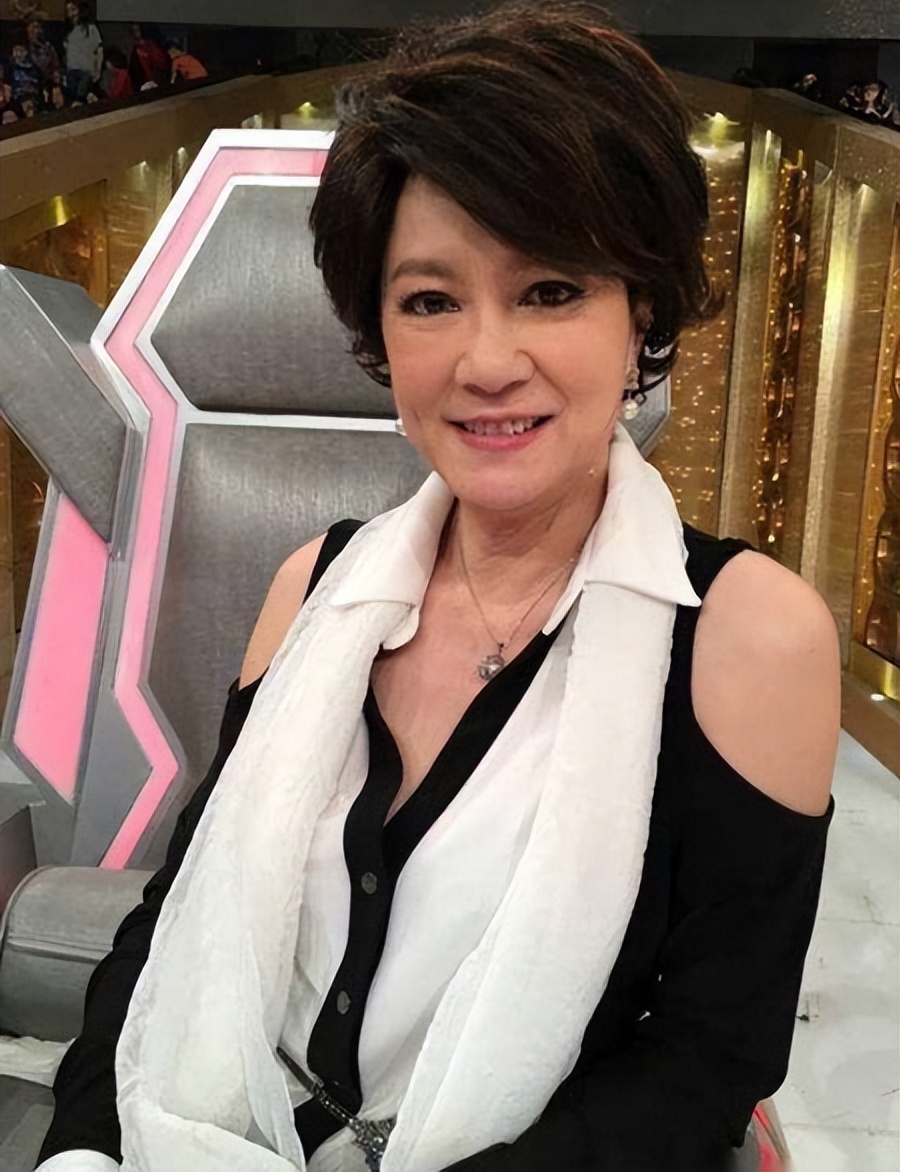 李小龙的经典电影中的女性角色_李小龙女的演员_李小龙电影中的女主角