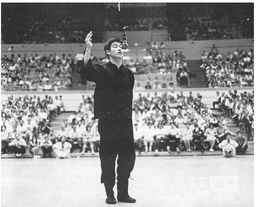 李小龙的经典形象与文化符号_论诸葛亮文化形象_中国文化的形象符号有哪些